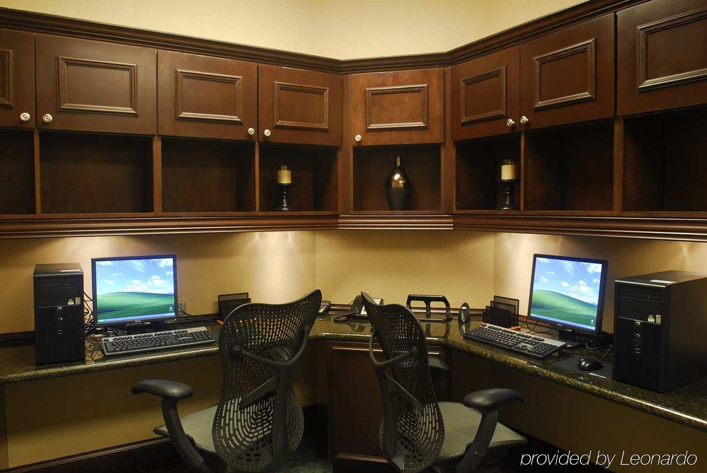 Hilton Garden Inn Hampton Coliseum Central Facilidades foto